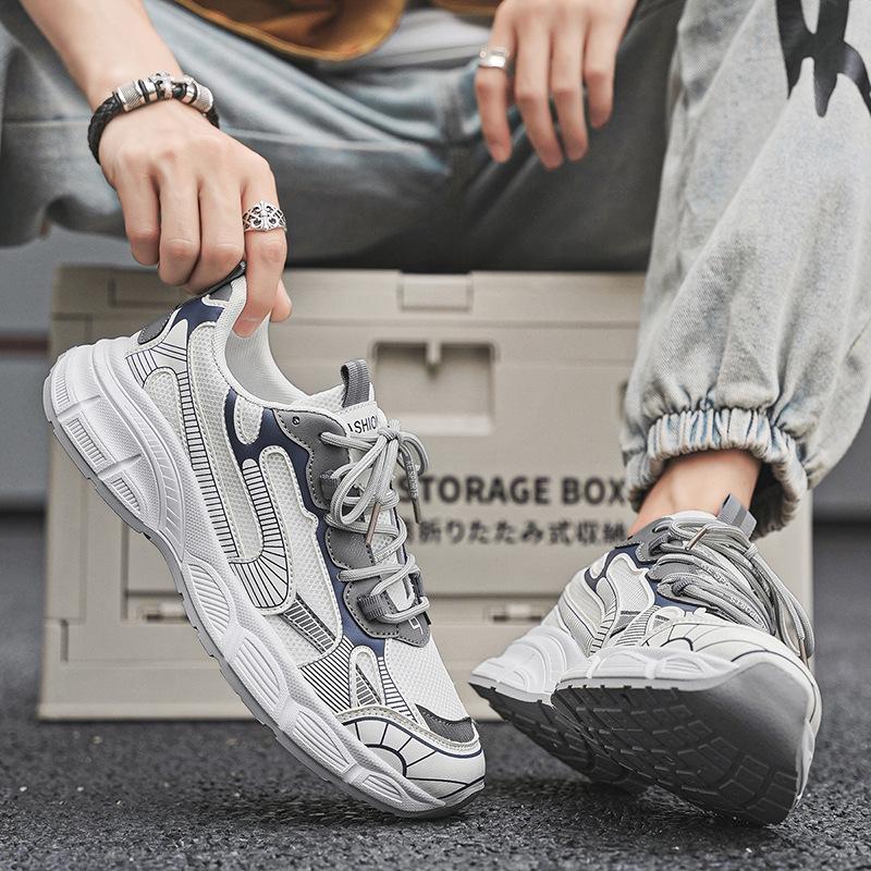 New Trendy Breathable and Versatile Mesh Sports Shoes for Male Students Casual Running Height Increasing Dad Sneakers