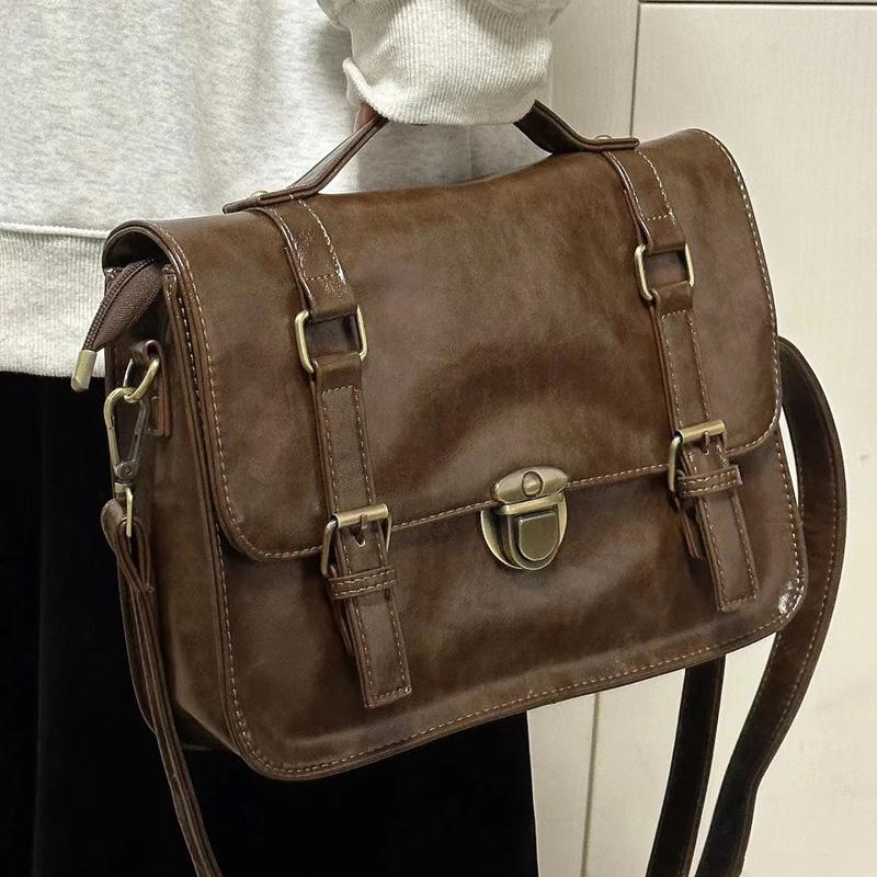 

Retro Buckle Messenger Bag in Autumn and Winter Japanese JK Uniform Bag Leisure Class Bag Fashion Commuter Briefcase Crossbody Bag коричневый