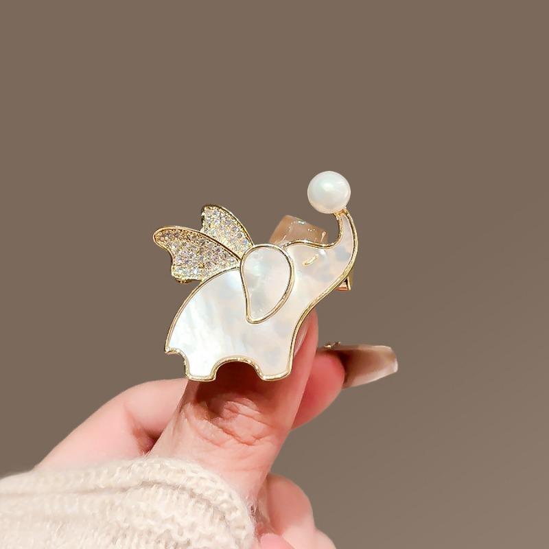 

Милая маленькая брошь-слоник с жемчугом, Дизайнерская женская брошь высокого класса, Нишевая брошь, Корсаж высокого класса