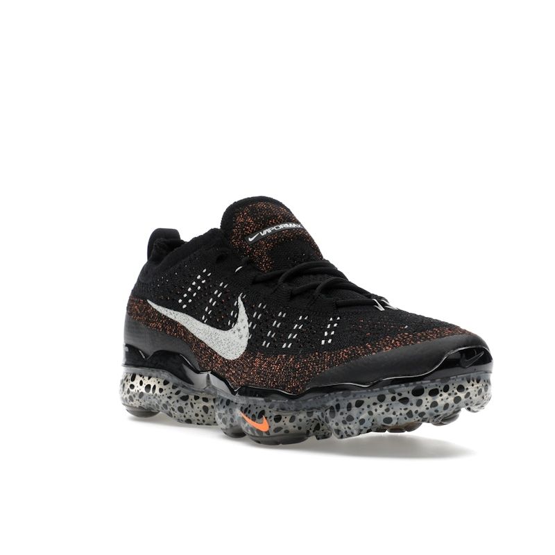 Nike Herren Air VaporMax 2023 Flyknit Electric Pack Herren Sneaker Schwarz Hell-Silber Gesamt-Orange FZ2519-001