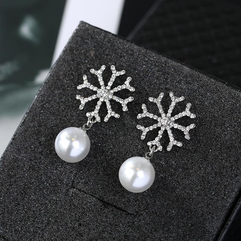 S925 Silver Needle Korean Personality Snowflake Pearl Earrings 2025 Fashion Temperament Earrings Simple Earrings Women