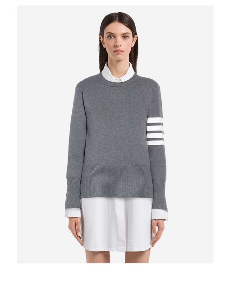 TB [Official Authentic] Sweater Unisex Base Sweater Classic Round Neck Pullover Slim Fit Versatile Knit Sweater