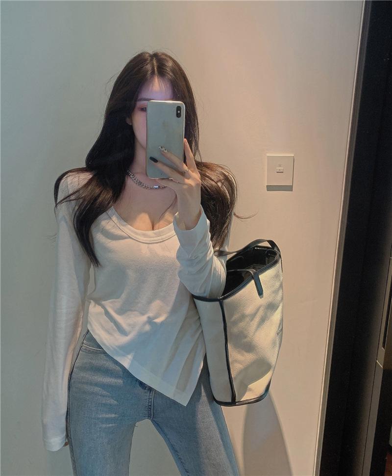 Women's Scoop Neck Long Sleeve T-Shirt Slim Fit Commuter Top Solid Milk Silk Asymmetric Hem Splicing Basic Layering Blouse
