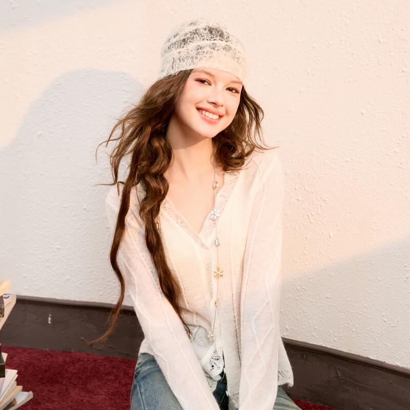 

Sancai Creamy Knit V-Neck Cardigan M