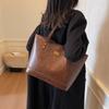 Retro Large-capacity Commuter Tote Bag Women's Autumn and Winter Versatile New Niche Fashion Casual Shoulder Bag