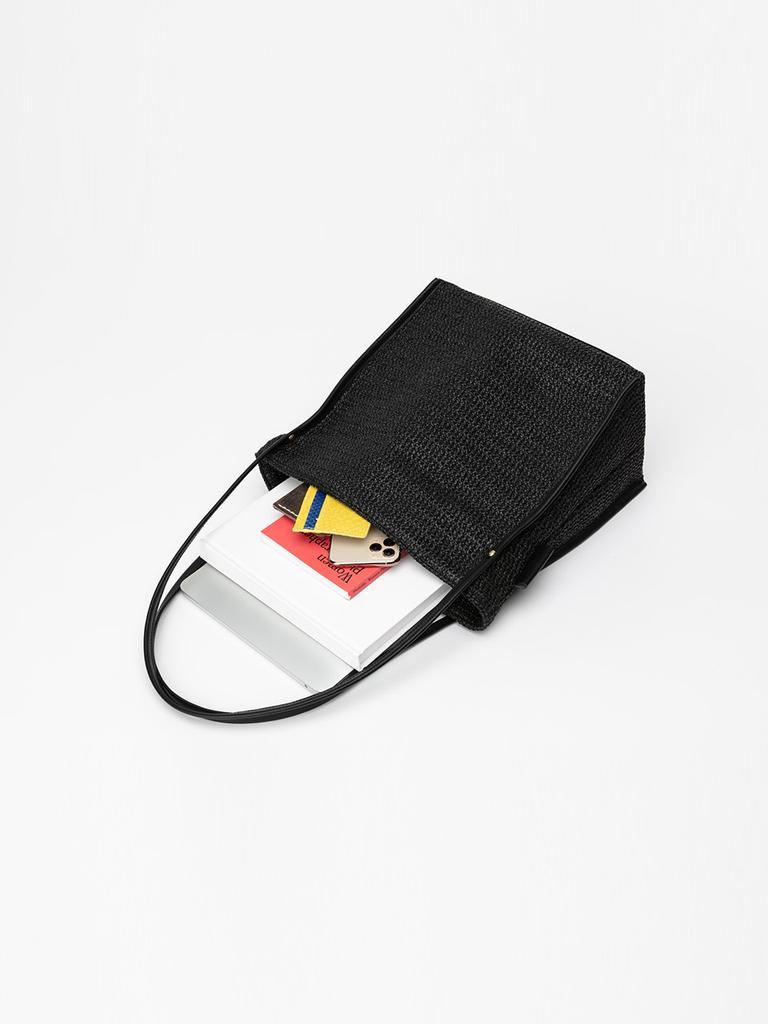 Jina In Ny 350G Mykonos Shoulder Bag [Black Combo]