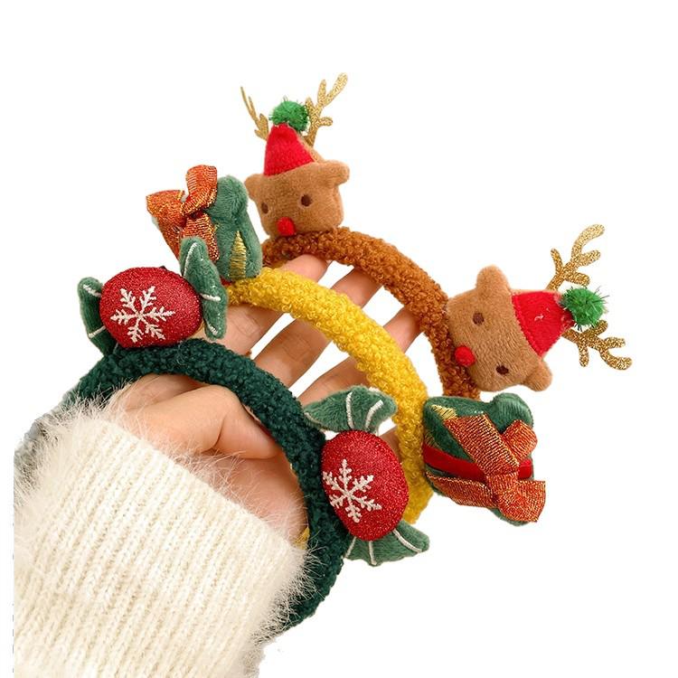 Christmas Plush Headband: Cute Versatile Hair Accessory for Girls.