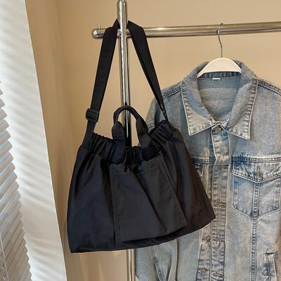 Waterproof Large-capacity Shoulder Messenger Bag Women's New Nylon Cloth Bag Casual Simple and Lightweight Solid Color Tote Bag