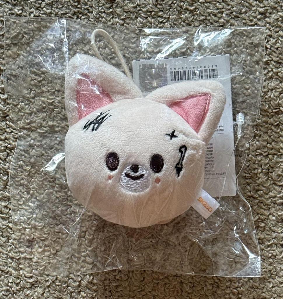 [USED] KARMA popup foxI.Ny name tag AIN
