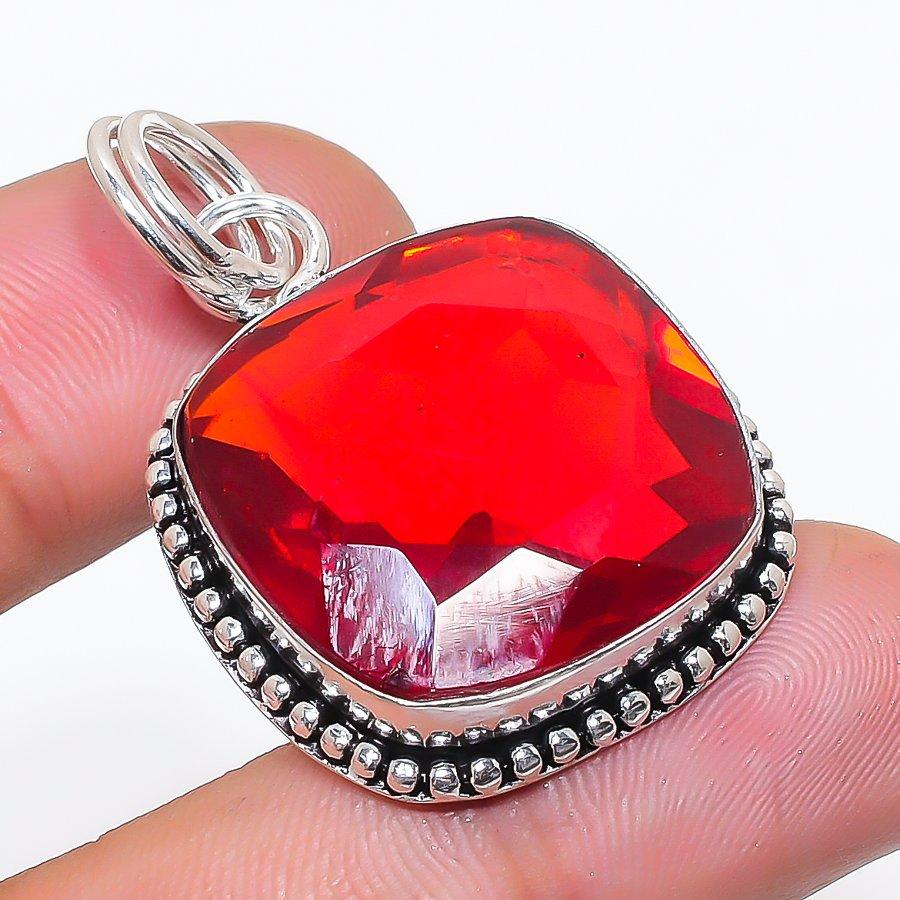

Natural Mozambique Garnet Gemstone 925 Sterling Silver Pendant 1.65 AP-14248