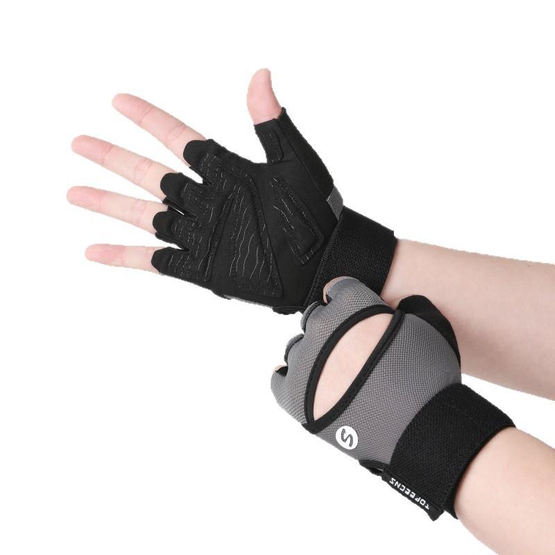 Fitness Gloves Thin Breathable Non Slip Wrist Guards Gym Dumbbell Equipment Training Sports Men and Women Half Finger Gloves