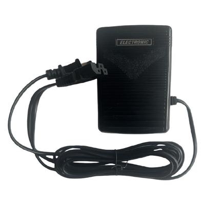 Ergonomisches Nähmaschinenfußpedal Geeignet für 8600 8800 905 935 955 Verschiedene Modelle Gewährleistet Präzision und Komfort