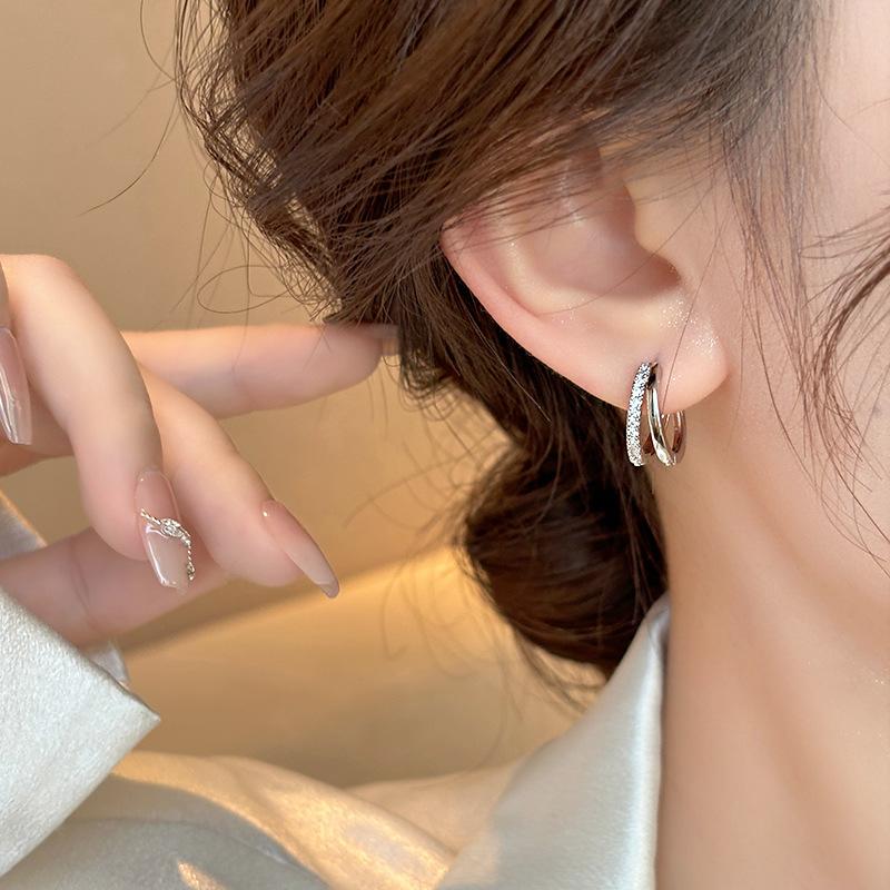 Fashionable and Simple Double-layer Earclips Women's Elegant and Luxurious Earrings, Exquisite Circular Earrings