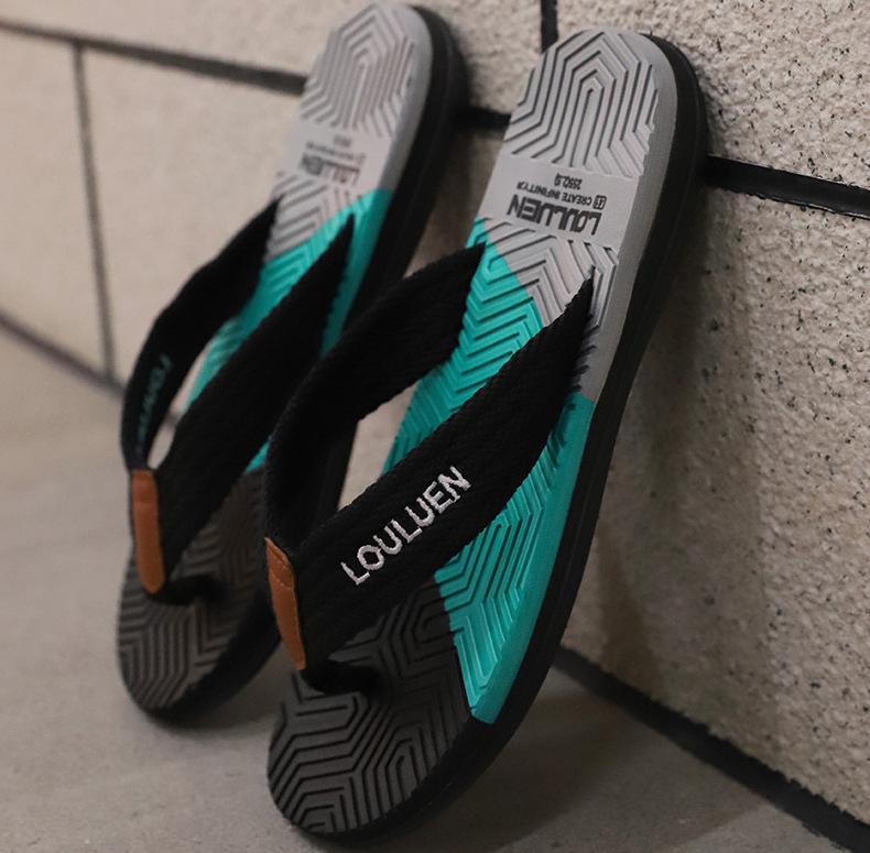 Trendy Men's Summer Flip-Flops - New Style Toe-Post Sandals for the Beach