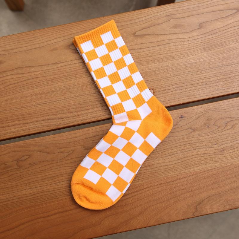 

Black Checkered Mid-calf Socks for Men and Women, Spring and Autumn, Versatile Long Socks for Sports 1 pair помаранчевий