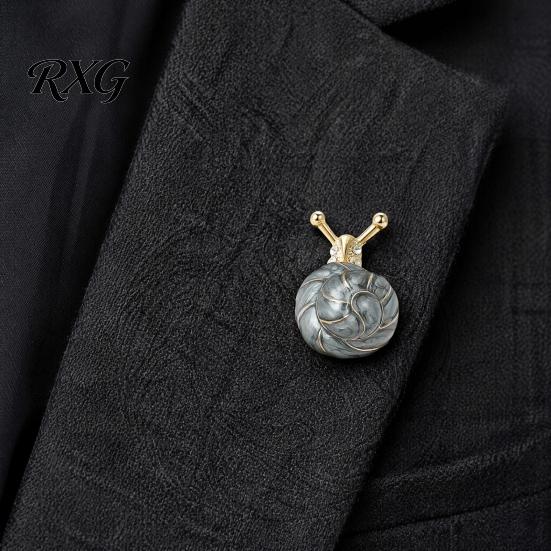 Retro Jewelry Gift Enamel Snail Brooch, Vintage Insect Pin for Women Suit Coat, Gentle Simple Brooch Multicolor Lapel Cloak Dress,