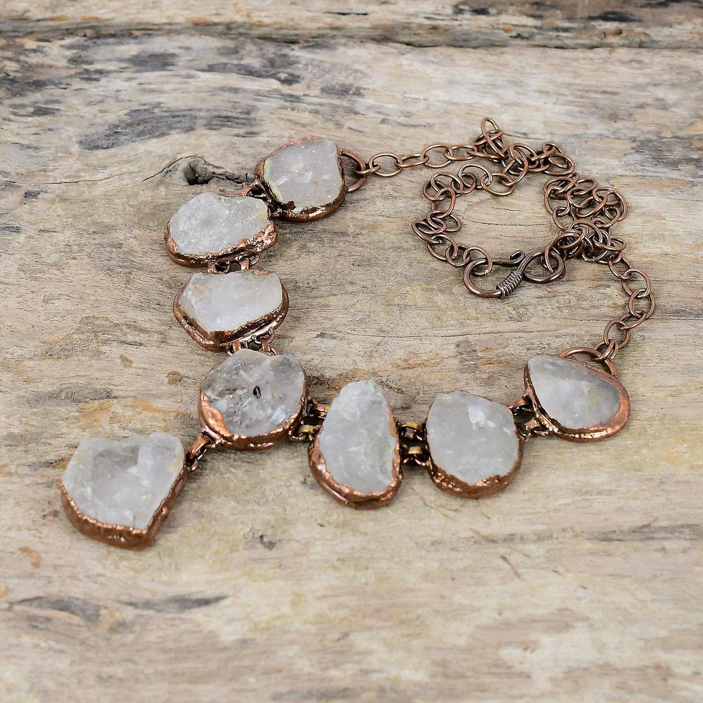 Collier en pierre de lune brute arc-en-ciel Collier en cuivre électroformé Collier à chaîne réglable Bijoux en cuivre pour femmes Collier en pierres précieuses fait à la main