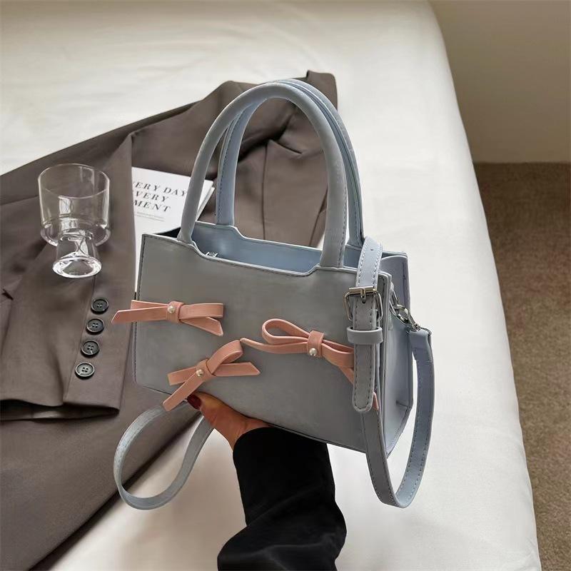 Geantă de mână pentru femei, geantă de umăr tip arc, geantă de mână texturată premium simplă de primăvară, geantă mică pătrată