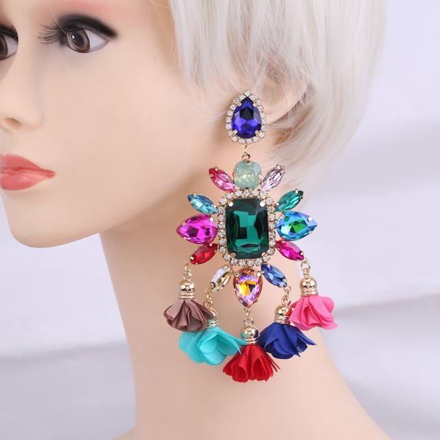 Aretes De Mujer Modernos Módní náušnice kapkové náušnice pro ženy Květinový střapec Náušnice Svatební Brincos šperky Dívka Dárky