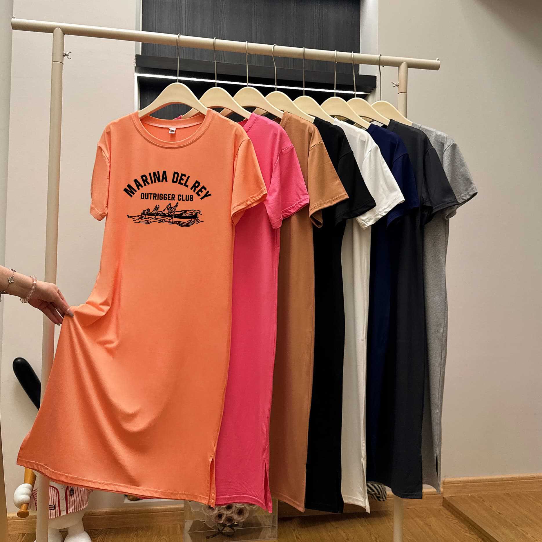 

Летнее новое платье-футболка с короткими рукавами, модное свободное платье большого размера средней длины в корейском стиле, длинное платье для женщин 4XL розовый