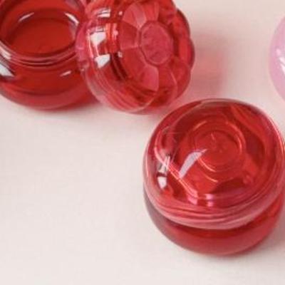 Pomůcky a příslušenství – Kosmetické dózy a lahvičky