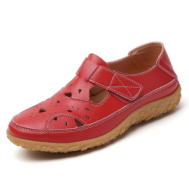 Spring and Summer Women's Beach Sandals Hollow Fashion Flat Sandals Versatile Large Size Sandals