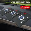Tappetino Antiscivolo con Logo Auto Pastiglie Adesive in PVC per Cruscotto Auto Per ES90 EC40 EX40 EM90 XC90 V90 V60 XC60 V40 S80 S60 S90 C40 XC40 V7