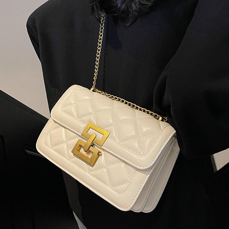 Crossbody Bag Women 2025 New Bag Fashionable Versatile Niche Design Diamond Chain Bag Popular Small Square Bag