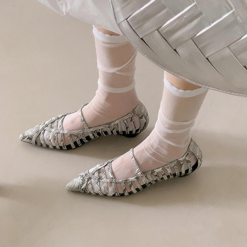 Fashion New Women's Genuine Leather Cowhide Hollow Breathable Elastic Buckle with Middle Heel and Toe Cap Roman Sandals