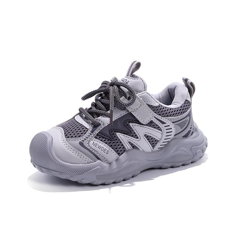 Children's sports shoes 2025 autumn new boys casual shoes breathable mesh fashion versatile girls board shoes tide