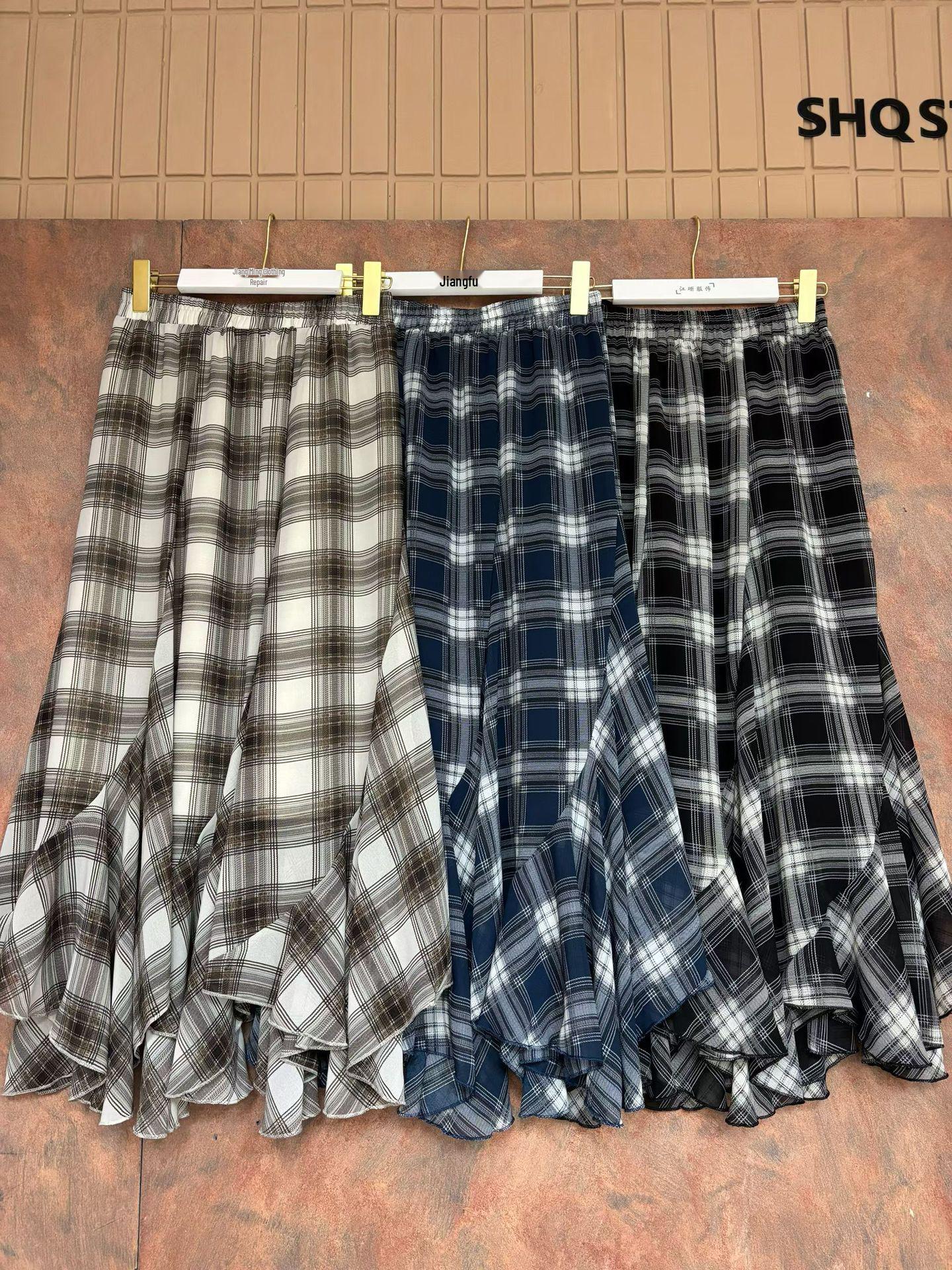 

Retro Checkered Elastic Waist Chiffon Skirt in Coffee Color One Size синий