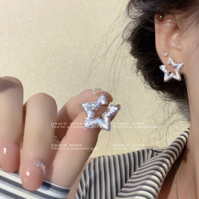 

Galaxy into a dream~ Sparkling diamond star stud earrings feminine light luxury temperament earrings new earrings summer