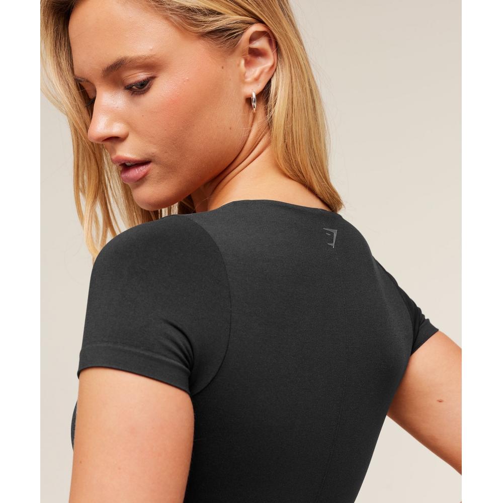 Gymshark SofT SculpT T shirT wiTh Shelf Black B4c4q Bb2j