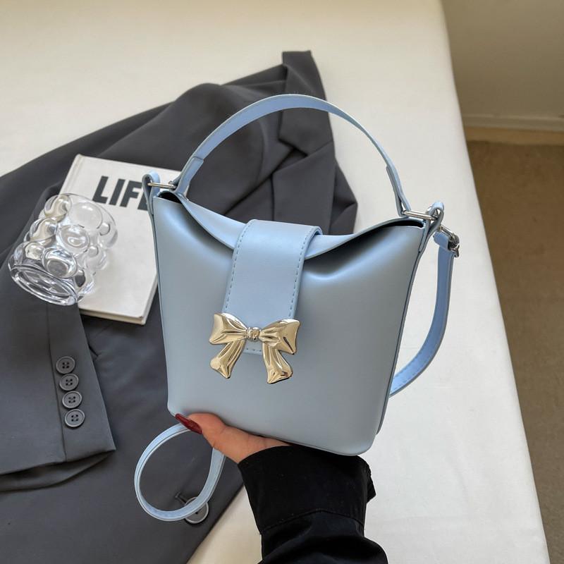 Fashionable French Style Women s Bag 2024 New Sweet And Simple Butterfly Knot Handbag синий