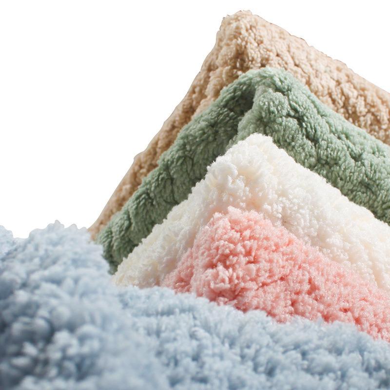 Pet Absorbent Towel Microfiber Dog Blanket Bathing Towel Cat Cushion Dog Bathrobes Wiping Cloth Quilt Warm Coral Fleece Pad