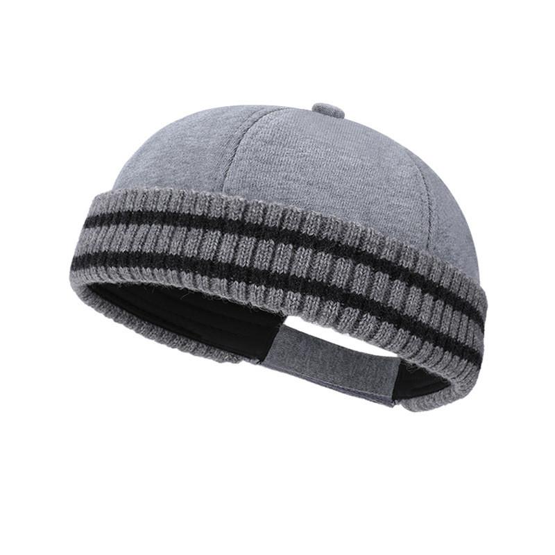 Unisex Cotton Beanie With Design For Casual Winter And Fall Use серый