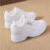 Bílé tenisky pro ženy Platforma Tenisové Dámské Vnitřní výška Běžecké Sportovní boty Žena Ležérní Luxusní Značkové Vulkanizované boty