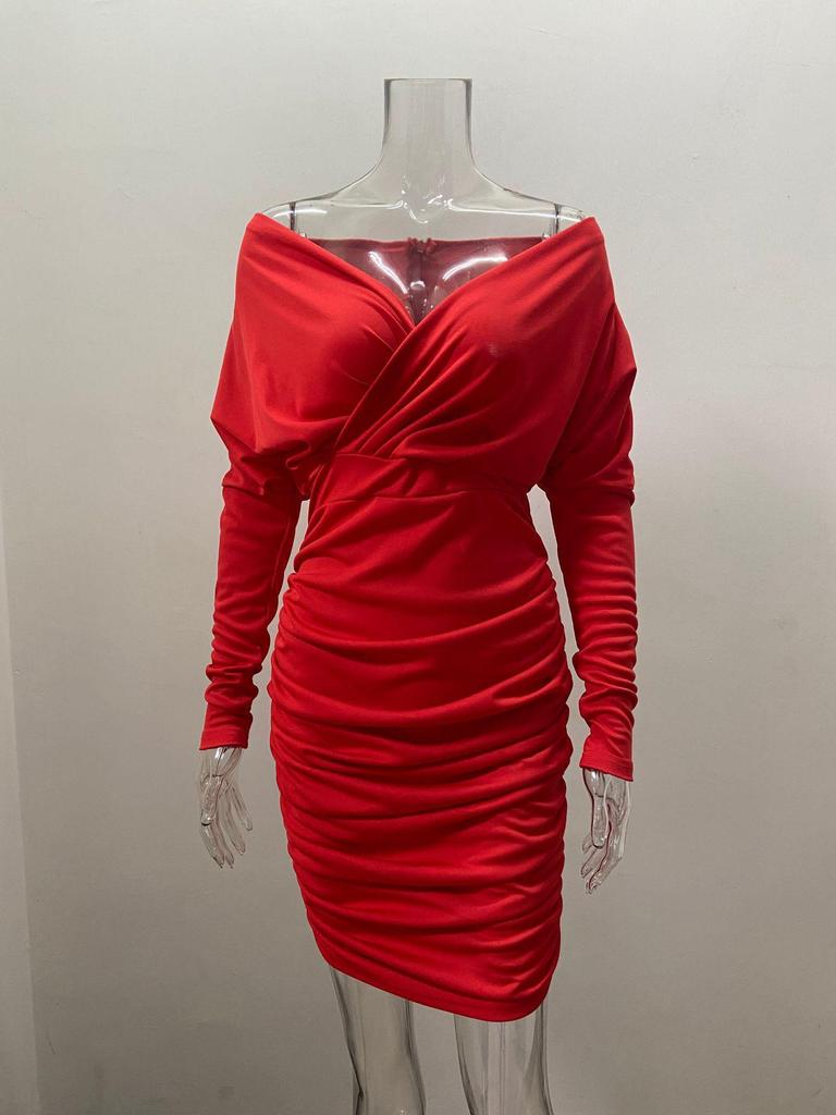 2025 Socialite Autumn Pleated V-Neck Bodycon Dress: Waist-Cinching One-Step Skirt Women's Clothing