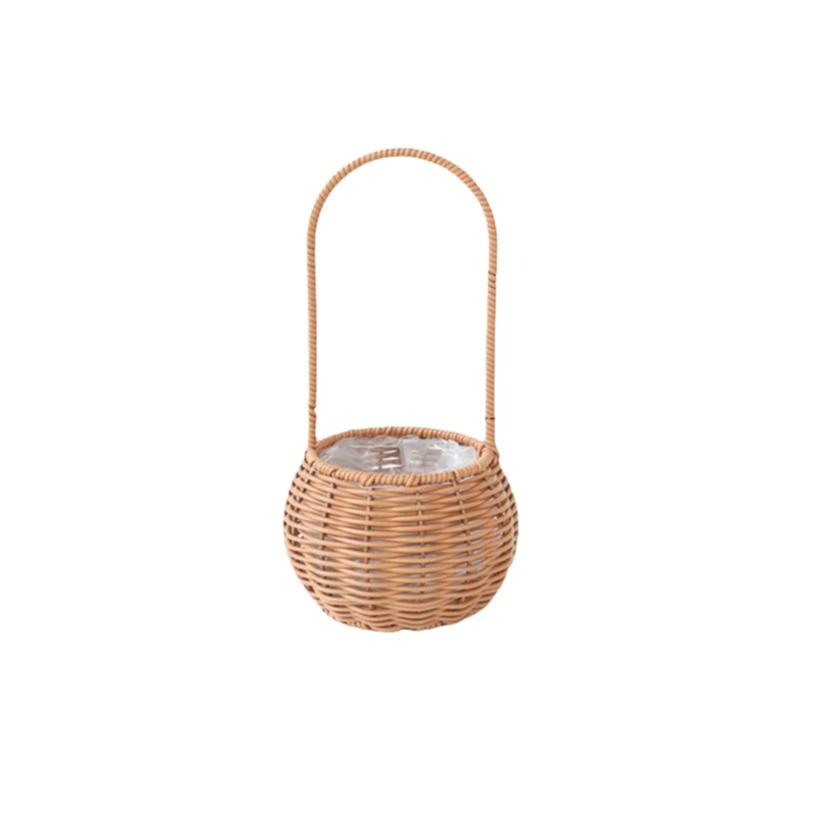 Handheld Woven Rattan Basket: Ideal for Flowers, Fruit, Gifts, Storage, and Souvenirs - Perfect for Flower Shops and Children's Day Celebrations.