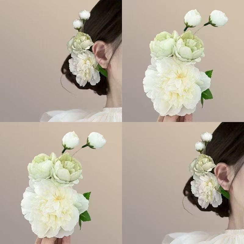 Seaside Atmosphere Lily Flower Hair Clip for Women - Vacation Style Accessory