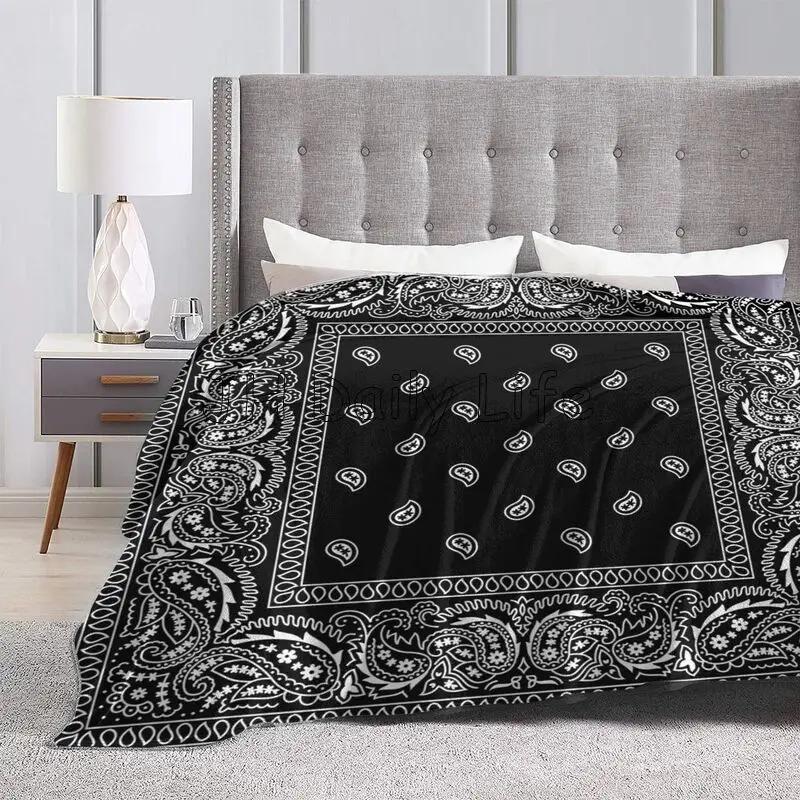 Buntes Paisely Schwarzer Bandana-Rand Schal Weiße Decke Weiche Warme Fleece-Kuscheldecke Leichte Flanell Flauschige Decken