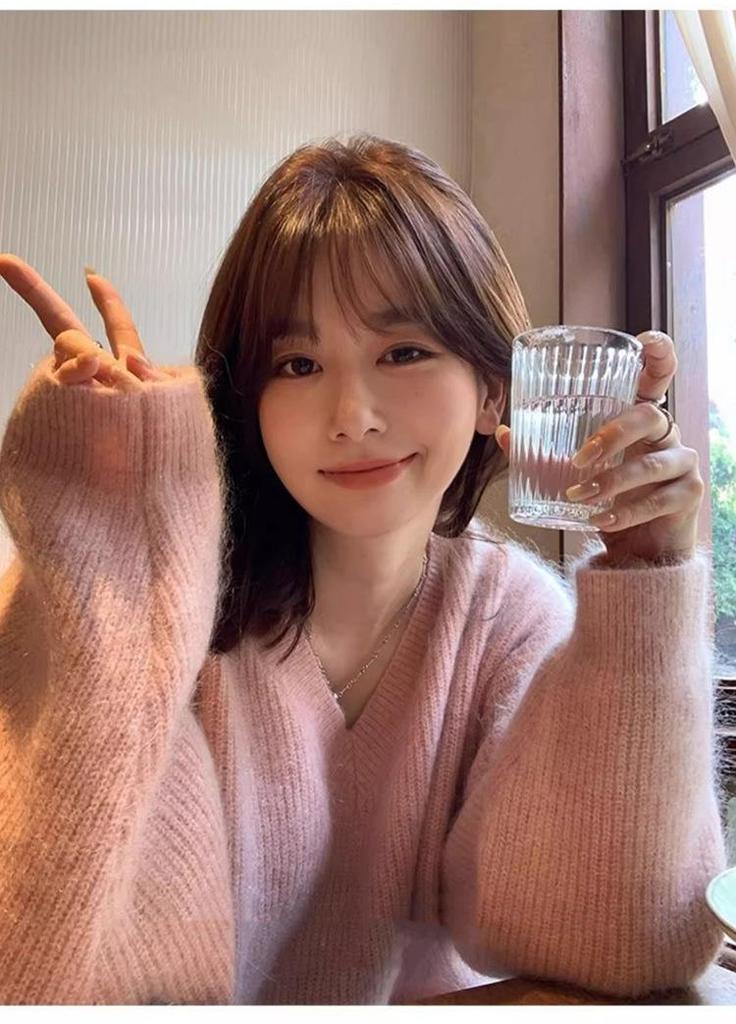 Women's High-End White V-Neck Pullover Sweater - Soft, Loose, Cozy Knit for Autumn/Winter Layering