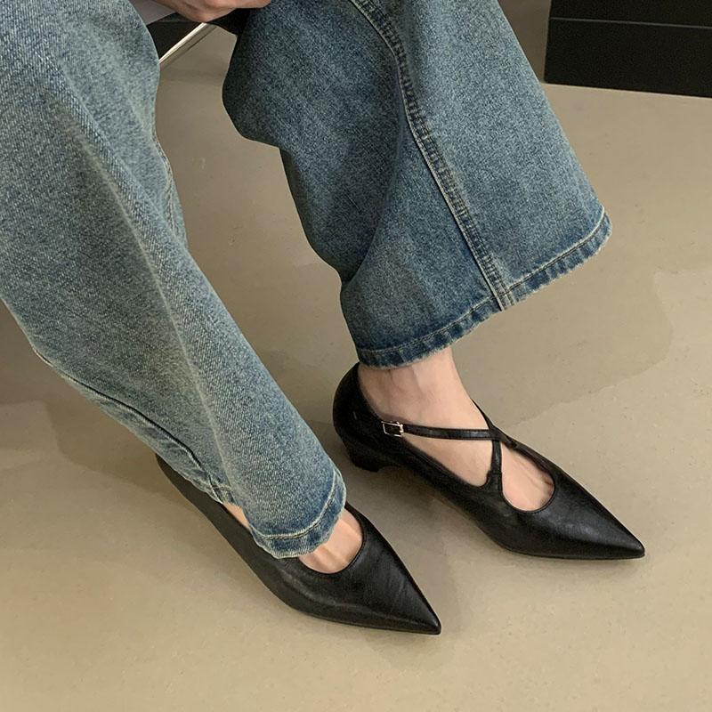 Fashion Pointed Toe Footwear Low Heel Ladies Mary Janes Pumps Shoes 2025 New Female Shallow Fashion Buckle Strap Women Heeled Shoes