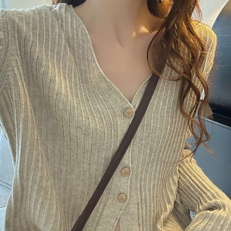 Atmospheric Wear Knitted Sweater Jacket Early Spring Temperament Collar Cardigan Simple Casual Short Top