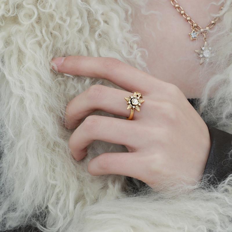 Stylish Retro Geometric Copper Ring For Women With Chic Vintage Design And Adjustable Size