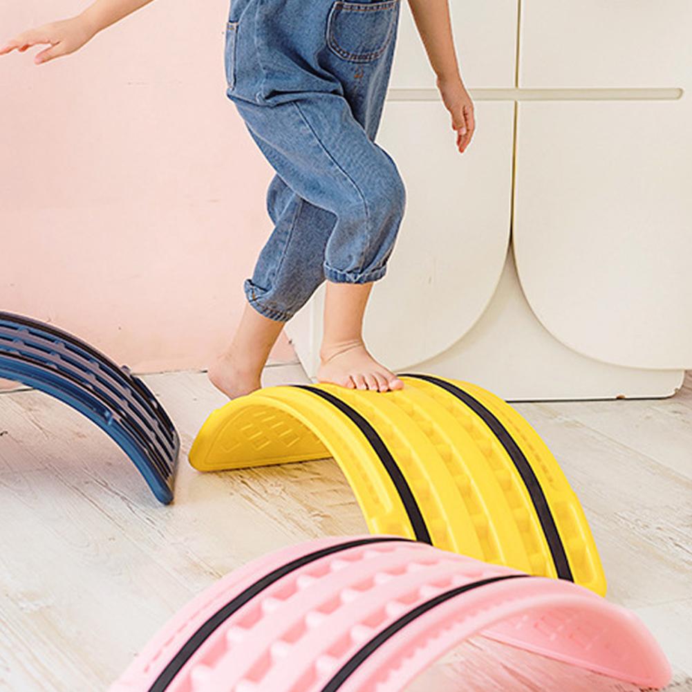 Balance Rocker Board Non-slip Balance Trainer Board Wobble Yoga Board Children Seesaw Balancing Toy Birthday Gift for Boys Girls