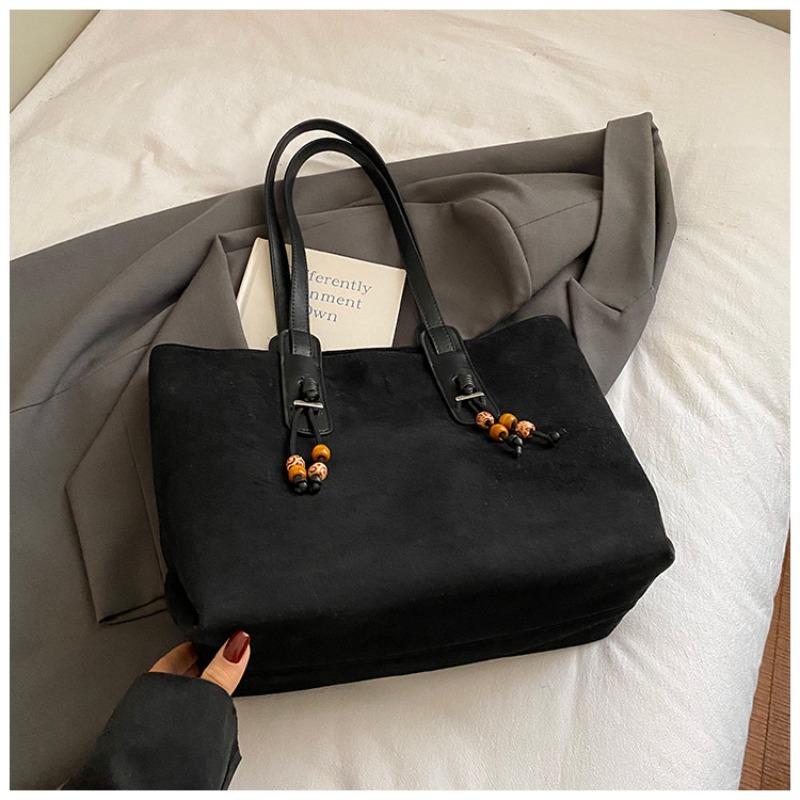 Autumn new fashion tote bag retro large-capacity women s bucket bag simple commute to work shoulder bag