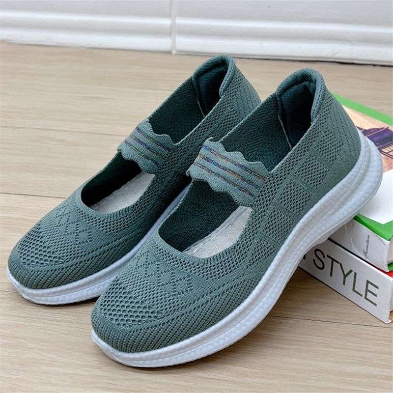 Old North cloth shoes women's breathable mesh shoes middle-aged and elderly flat-soled fly-woven one-pedal mother shoes soft-soled non-slip walking