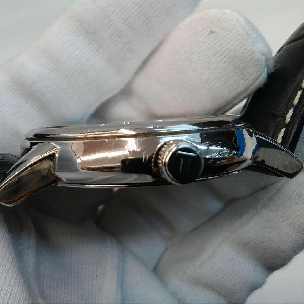 Used TISSOT Classic Quartz Analog Watch