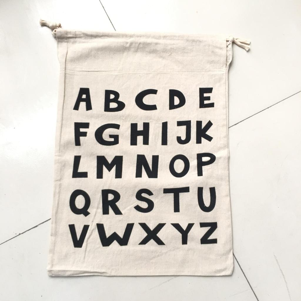 Große Kordelzugtasche zur Aufbewahrung von Kleidung, Spielzeug und Steppdecken - Staubdichter Organizer